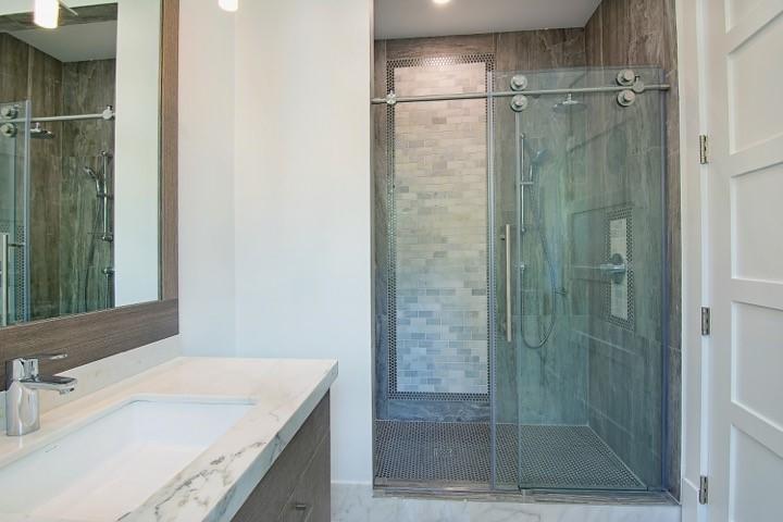 RIVERSIDE ON THE LOXAHATC - Residential