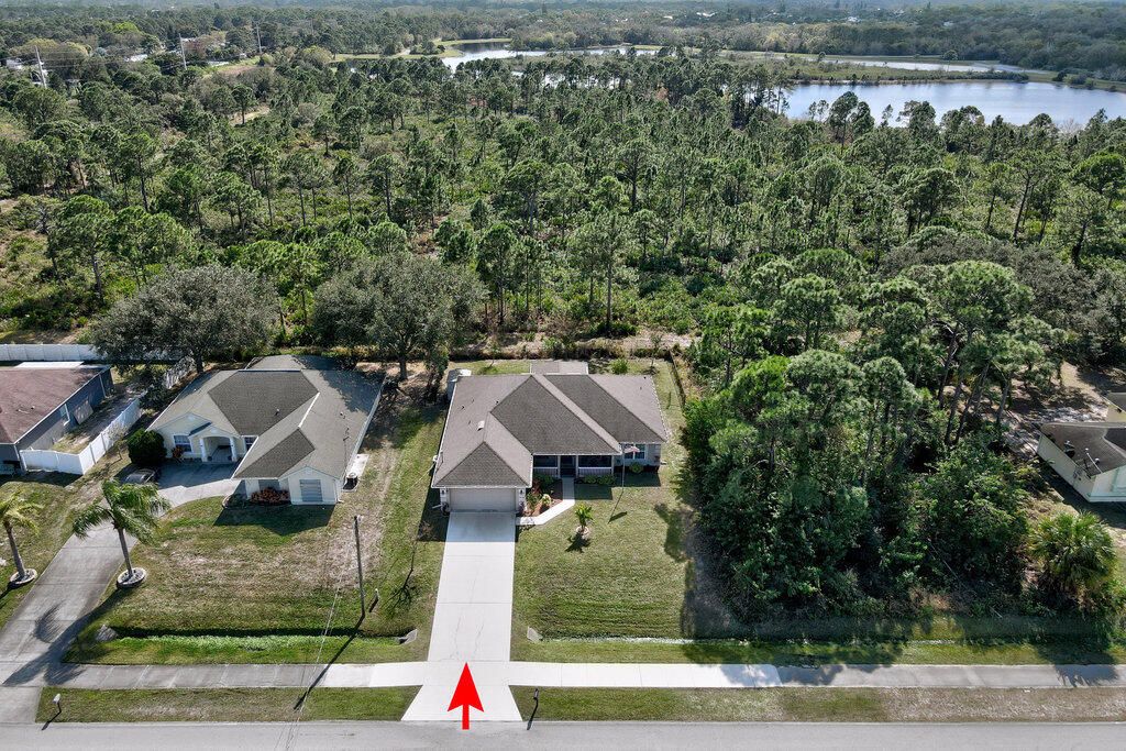 Photo of 181 Englar Drive, Sebastian, FL 32958 (MLS # R11057640)