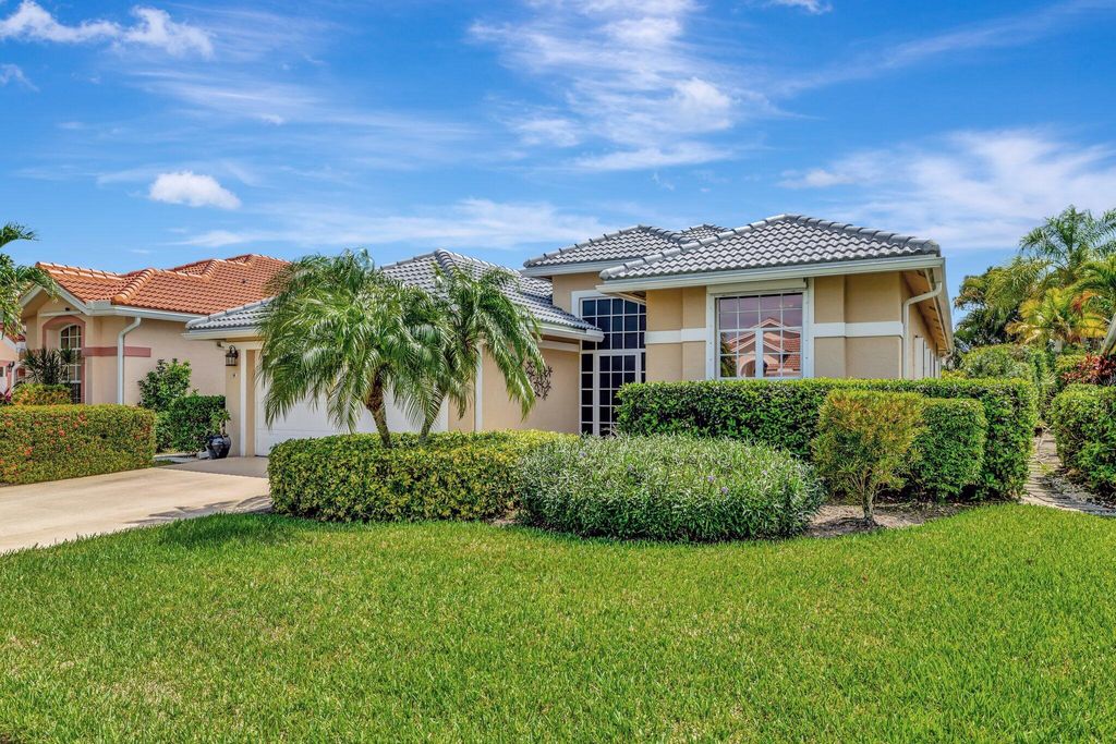 Photo of 5090 SE Devenwood Way, Stuart, FL 34997 (MLS # R11078727)