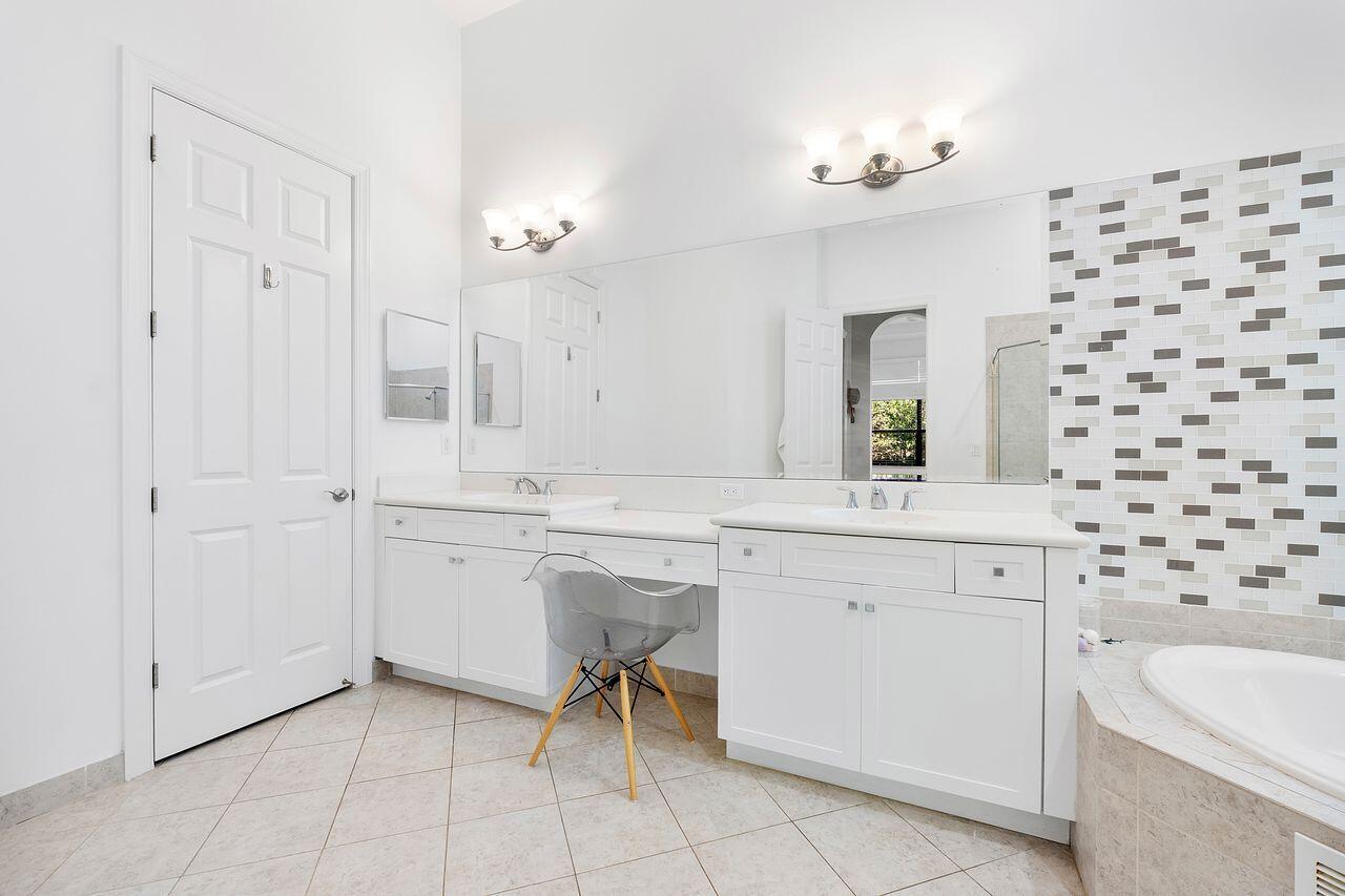 PARKLAND GOLF AND COUNTRY CLUB - Residential