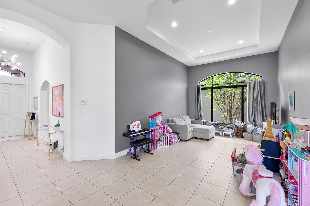 PARKLAND GOLF AND COUNTRY CLUB - Residential