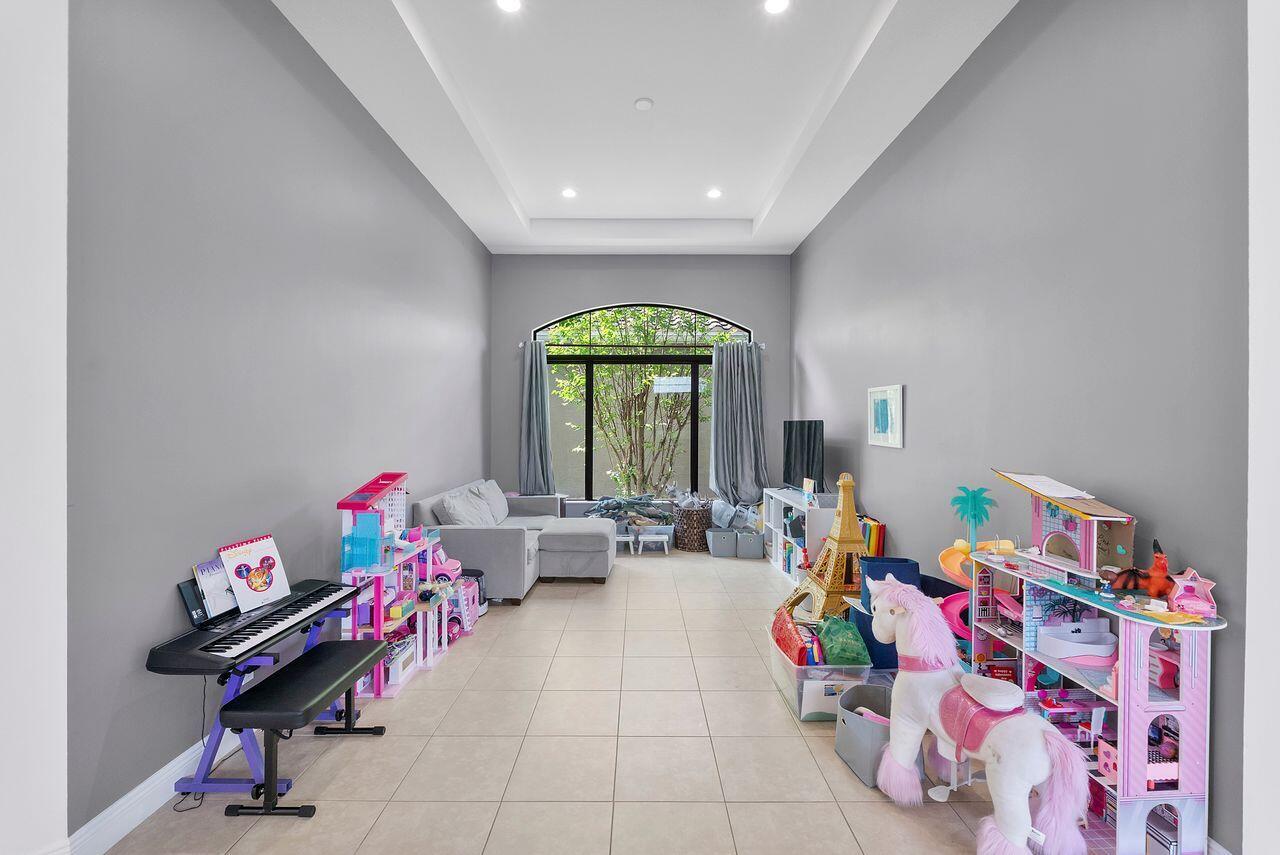 PARKLAND GOLF AND COUNTRY CLUB - Residential