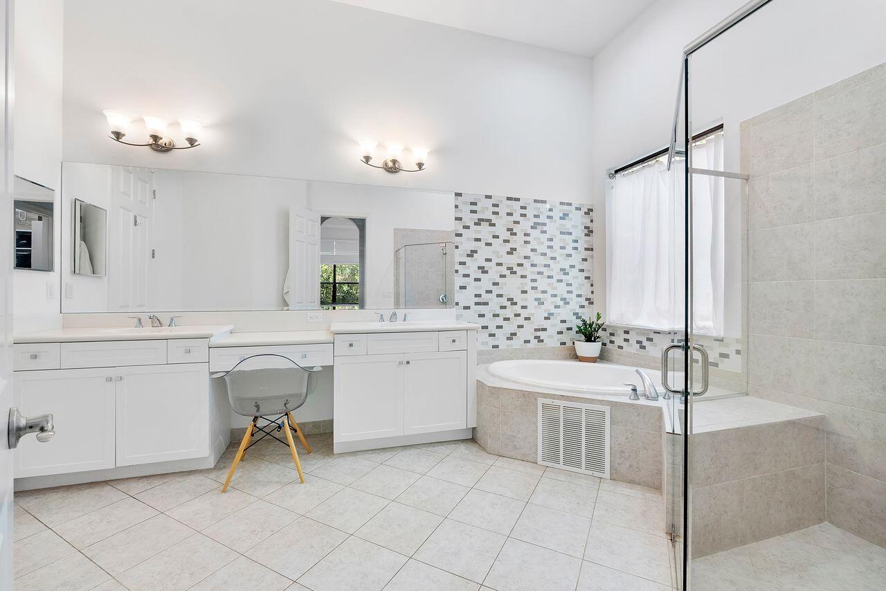 PARKLAND GOLF AND COUNTRY CLUB - Residential