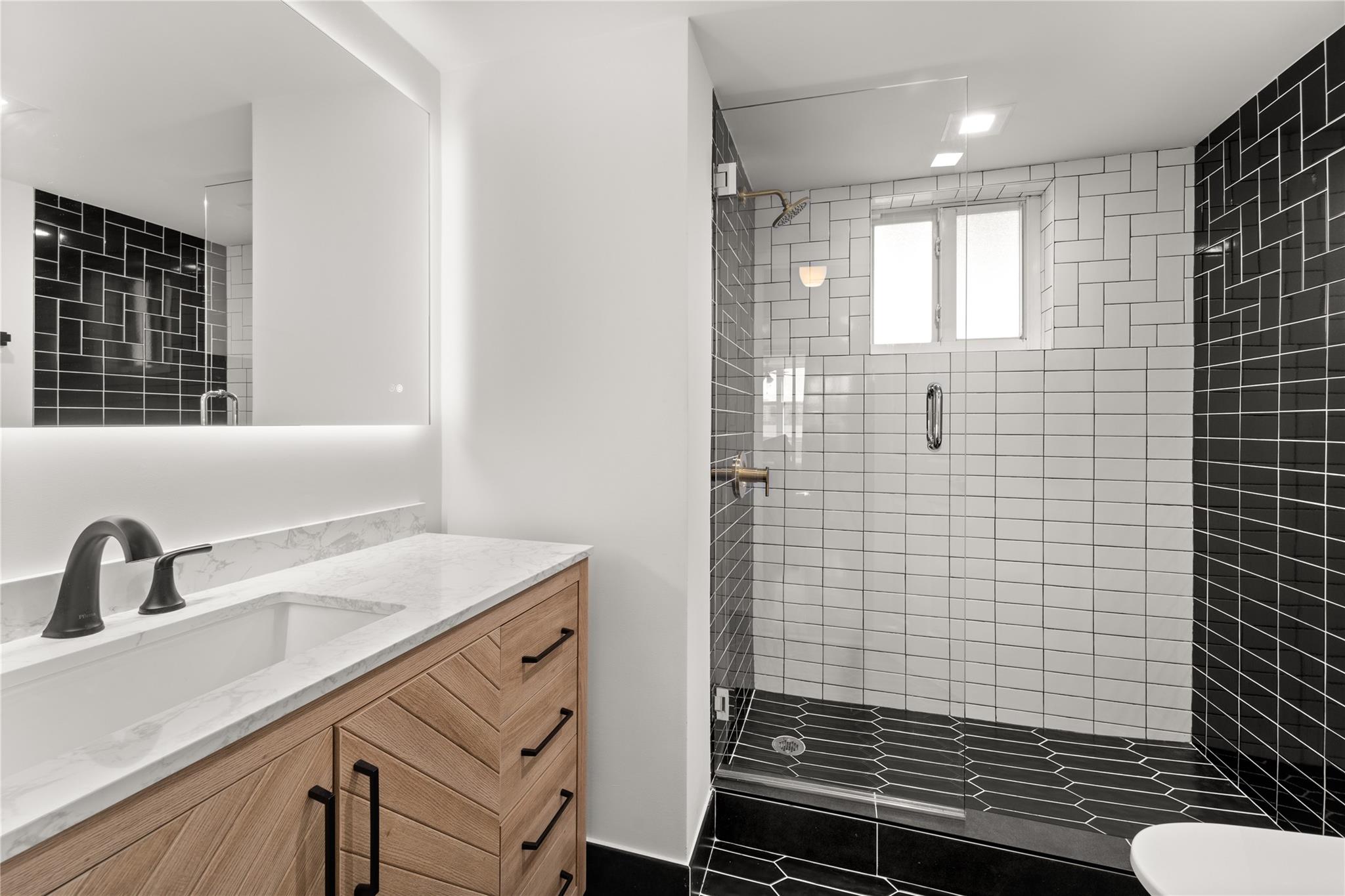 Riviera Condo - Residential