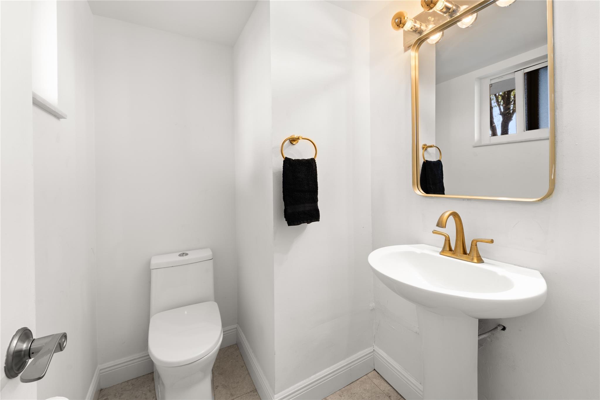 Riviera Condo - Residential