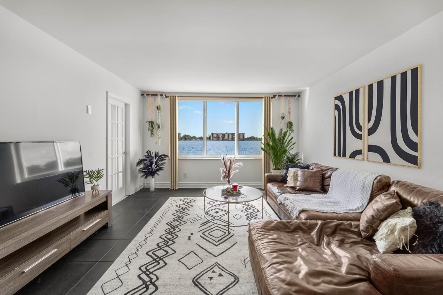 Riviera Condo - Residential