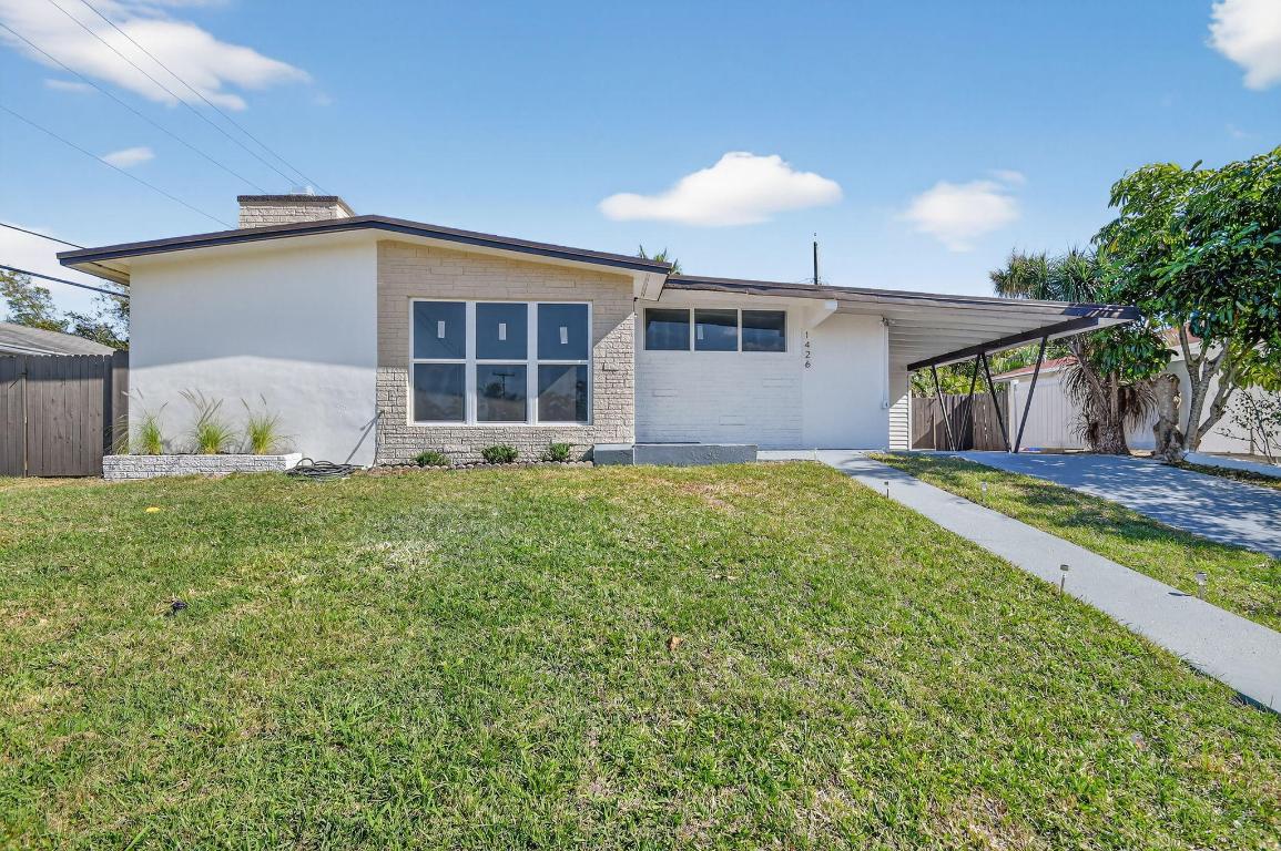 1426 Hillcrest Dr Drive