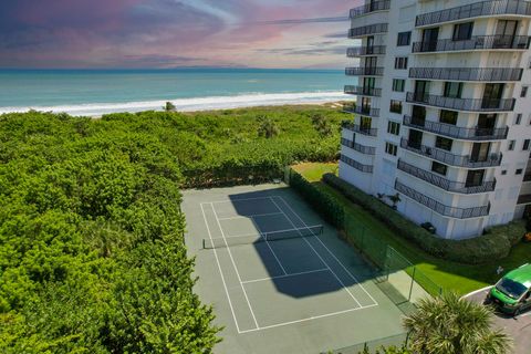 A home in Hutchinson Island