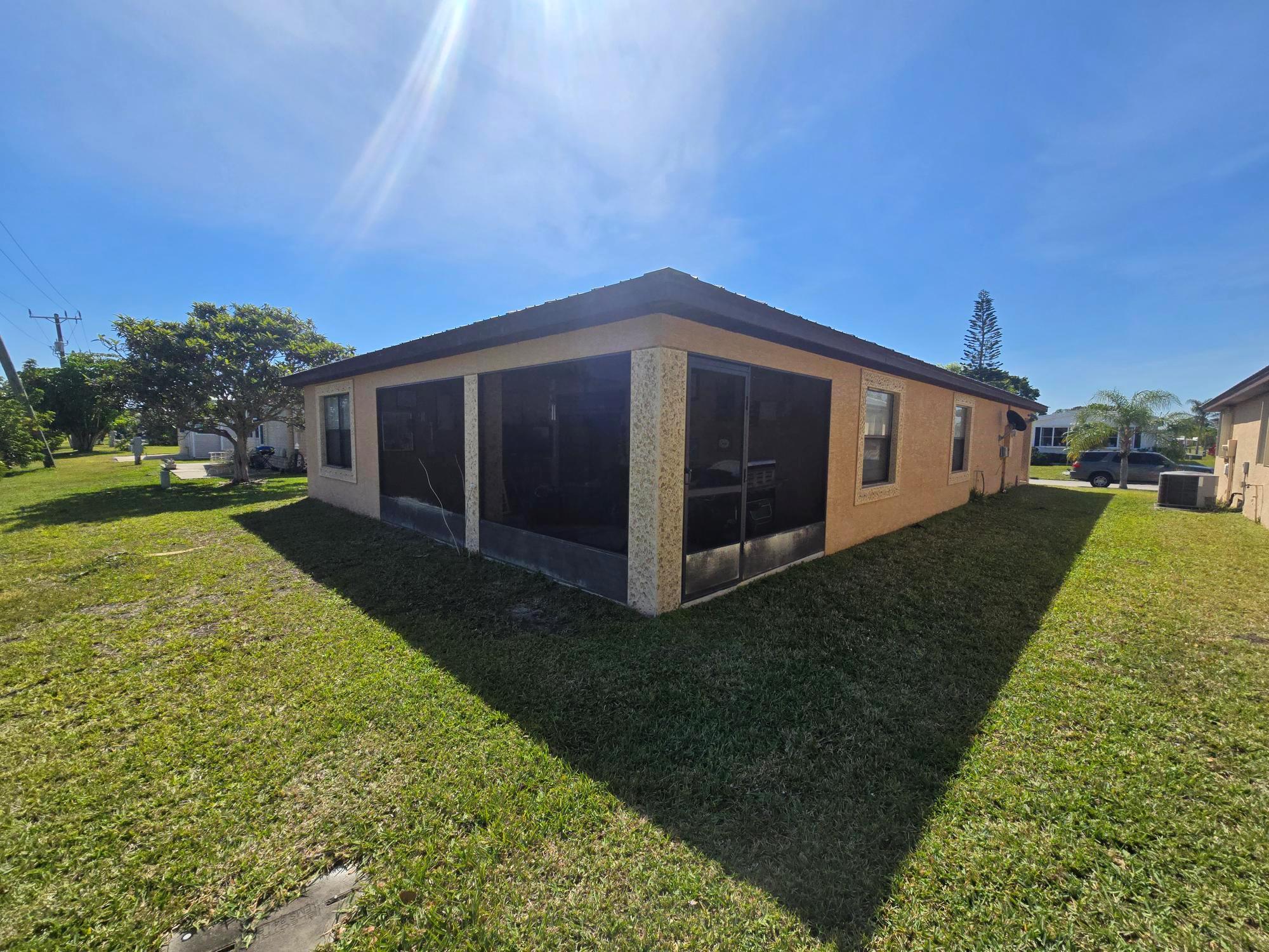 39 Ipanema Way, Fort Pierce, FL, 34951/$154,999 3 39 Ipanema Way