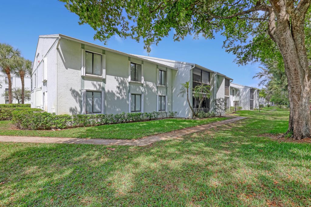 Photo of 3618 Alder Drive #H2, West Palm Beach, FL 33417 (MLS # B26011401)