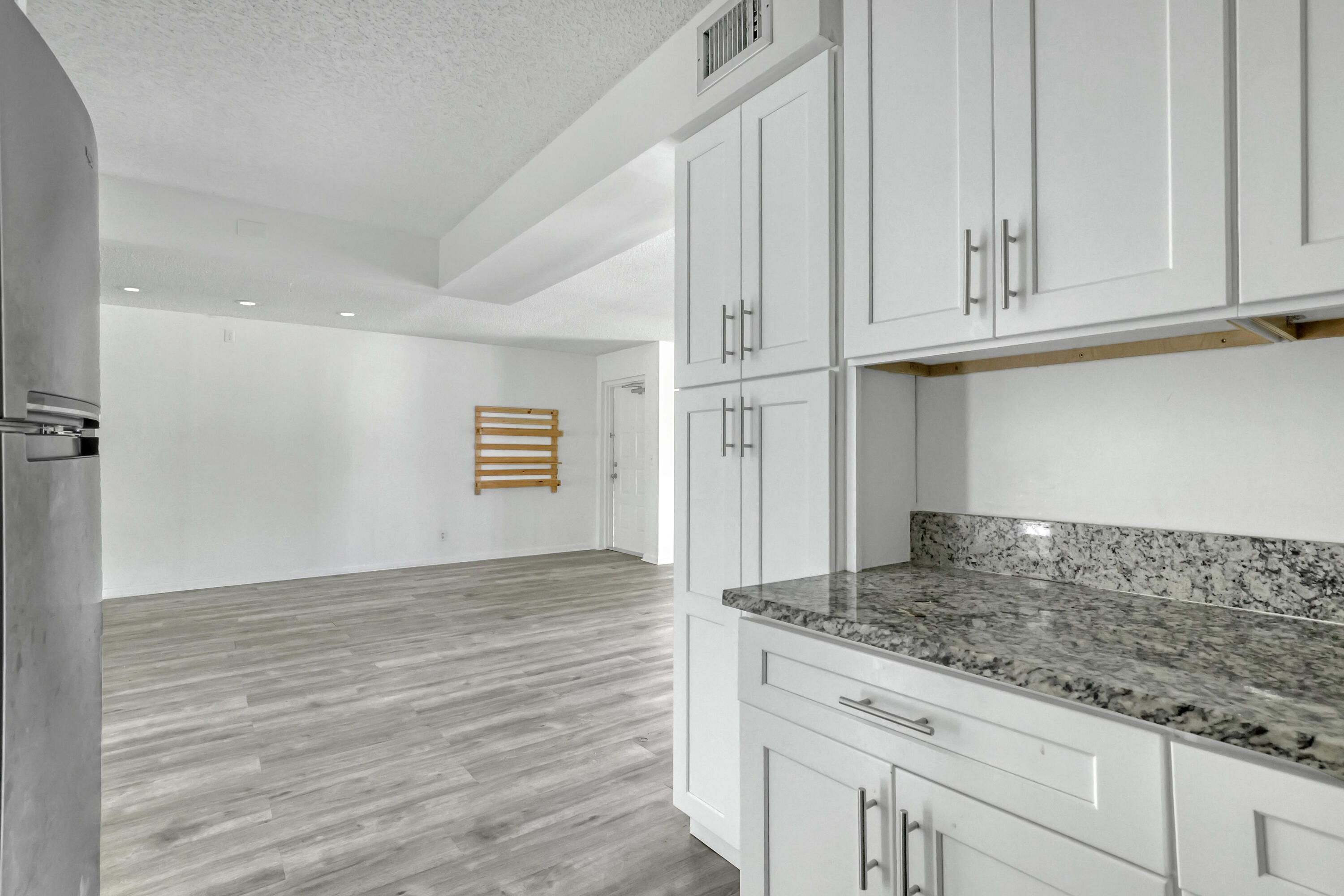 PALM CLUB WEST VILLAGE 1 CONDO - Residential