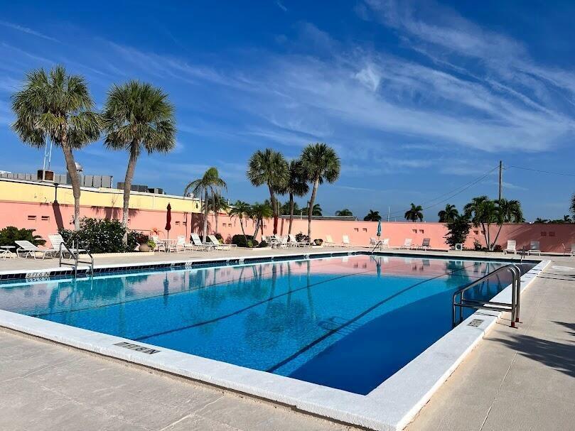 Colonnades Condominiums - Residential Lease