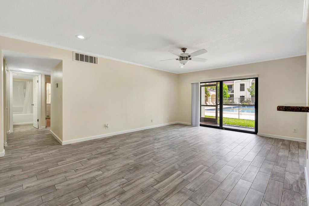 Photo of 150 Pineview Road #F3, Jupiter, FL 33469 (MLS # B26017665)