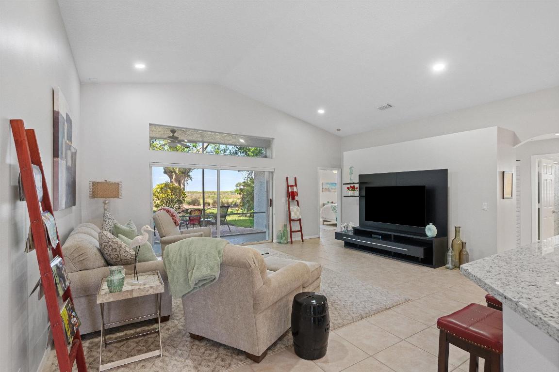 LAKEFIELD OF THE LANDINGS AT WELLINGTON 3B - Residential Lease