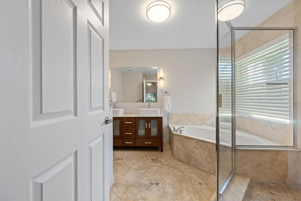 LAKEFIELD OF THE LANDINGS AT WELLINGTON 3B - Residential Lease