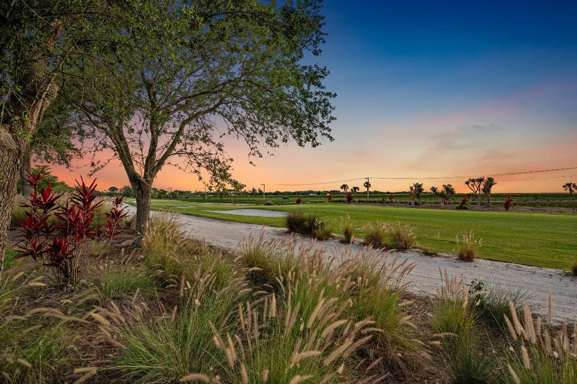 LAKEFIELD OF THE LANDINGS AT WELLINGTON 3B - Residential Lease