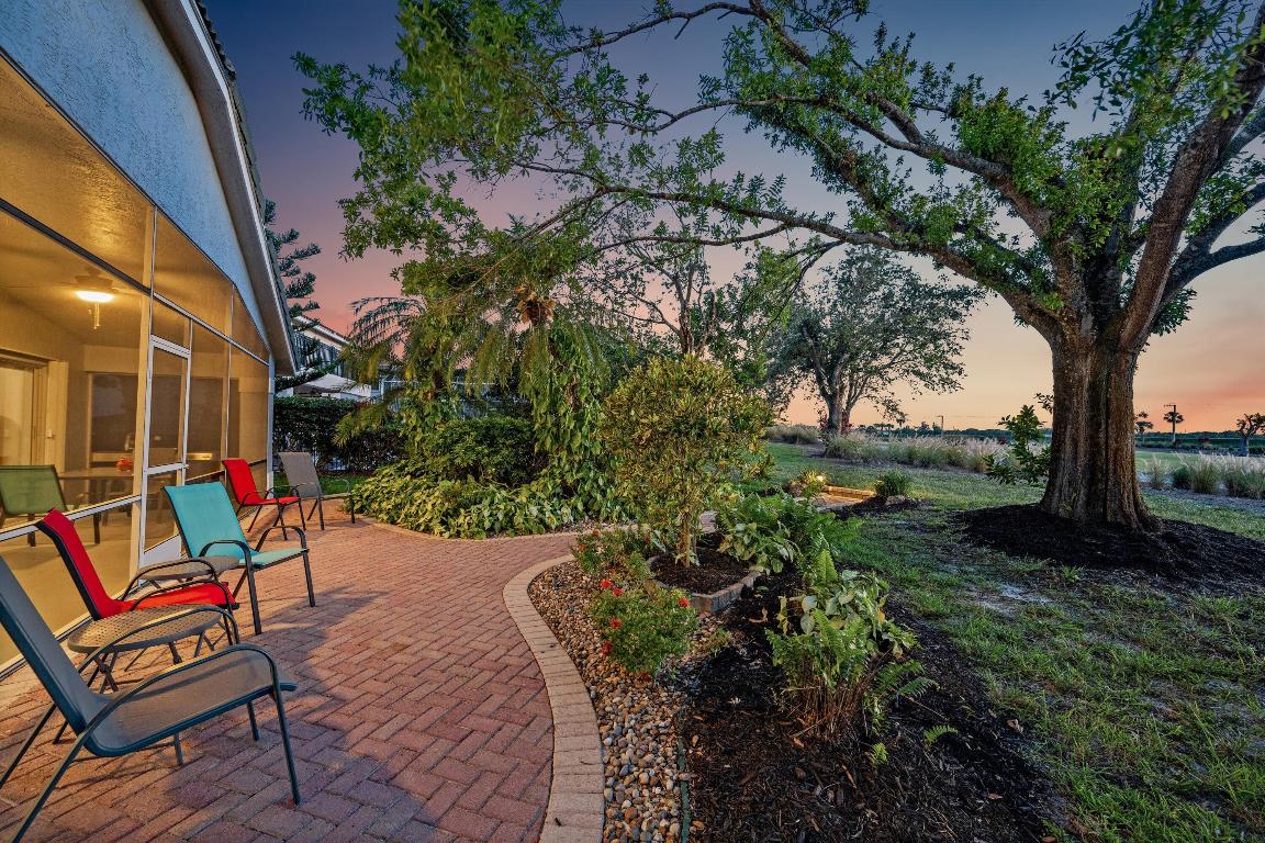 LAKEFIELD OF THE LANDINGS AT WELLINGTON 3B - Residential Lease