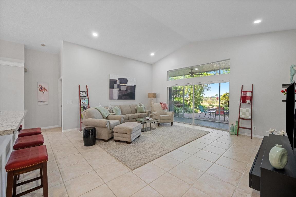 LAKEFIELD OF THE LANDINGS AT WELLINGTON 3B - Residential Lease