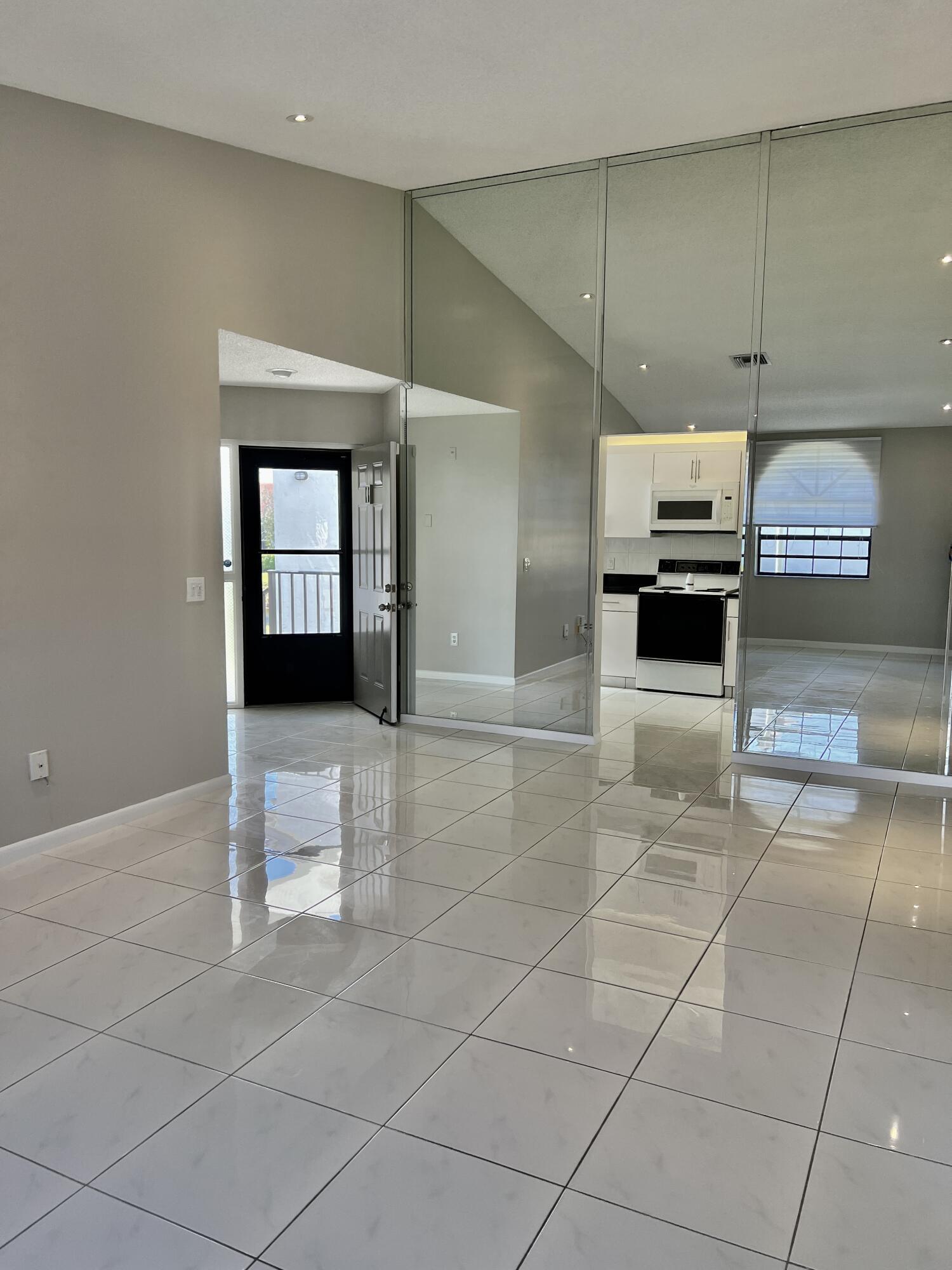 BELLAVISTA VILLAGE CONDO - Residential