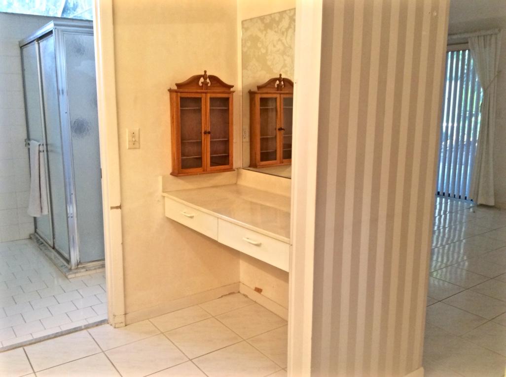 WINDWARD ISLE - Residential