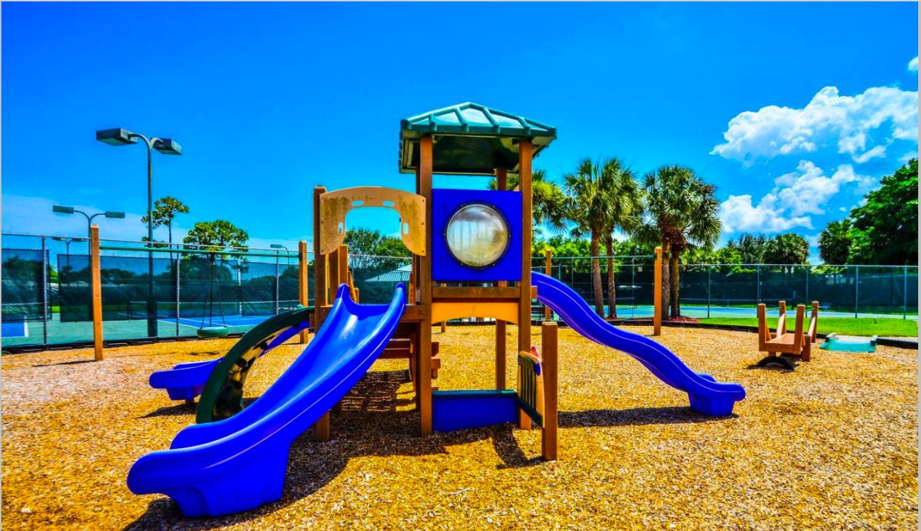 WINDWARD ISLE - Residential