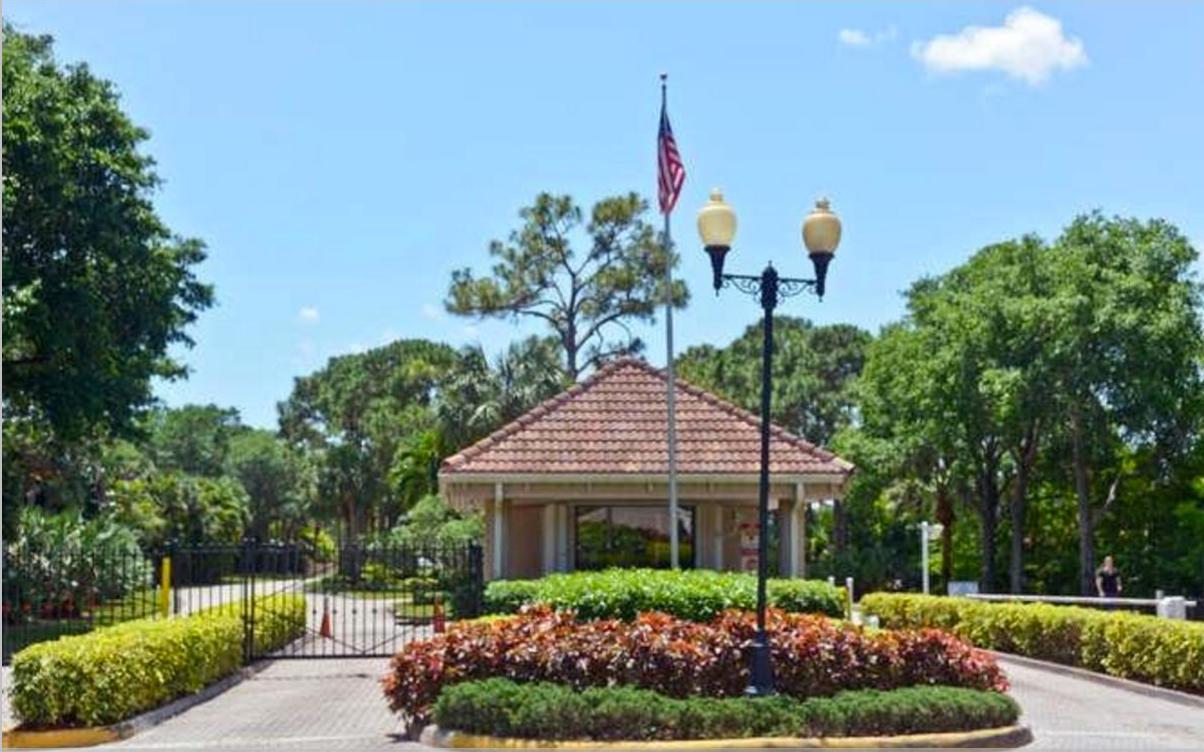 WINDWARD ISLE - Residential