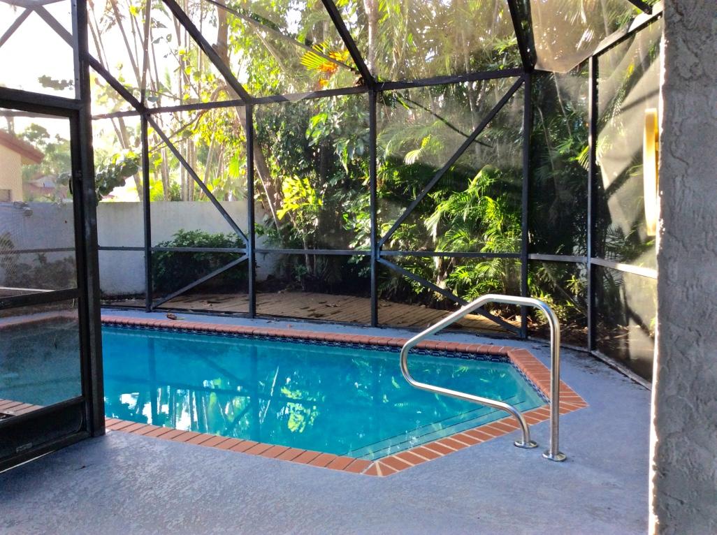 WINDWARD ISLE - Residential