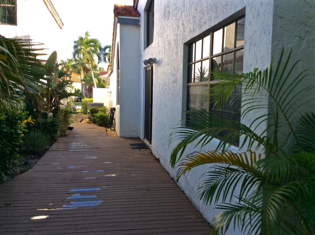 WINDWARD ISLE - Residential