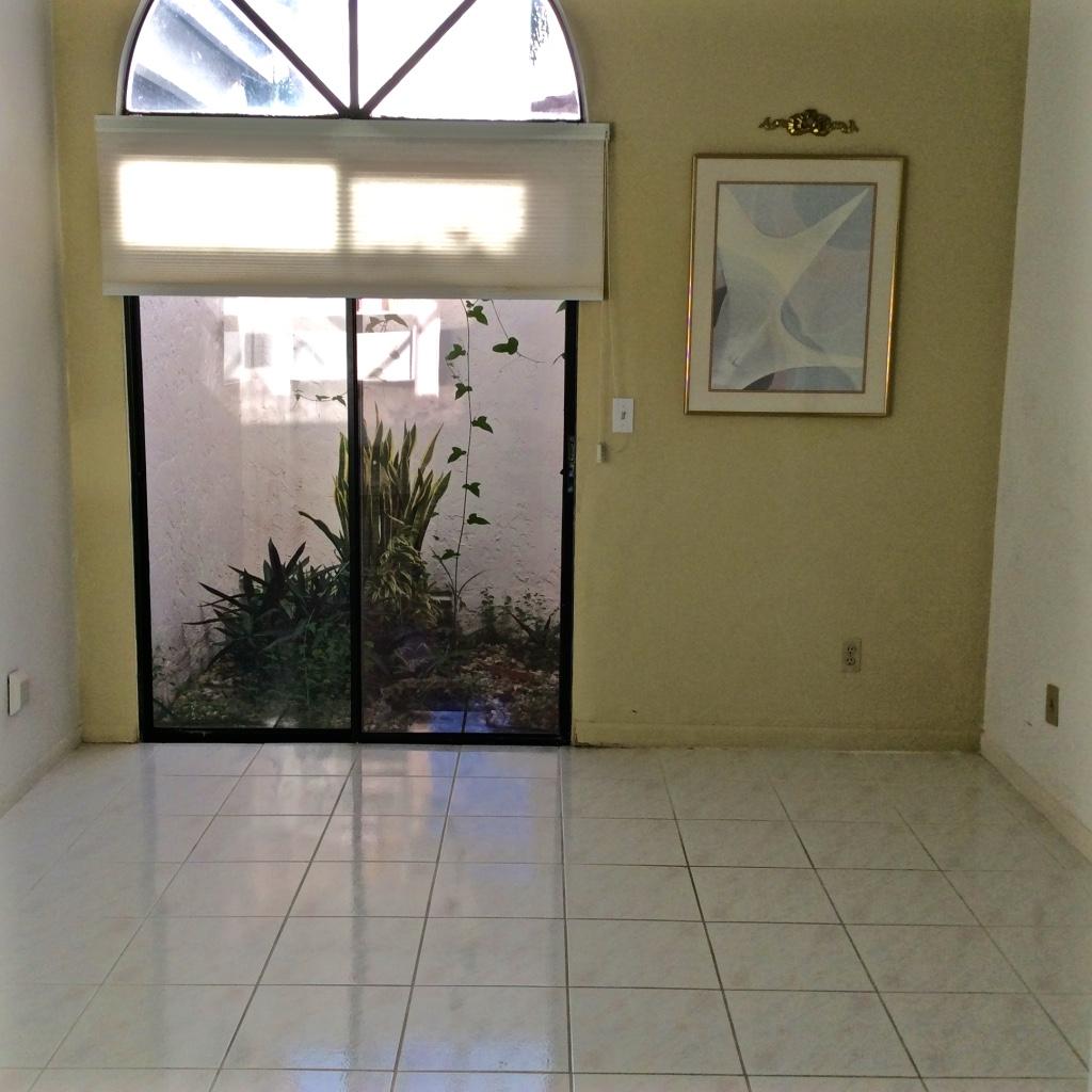 WINDWARD ISLE - Residential