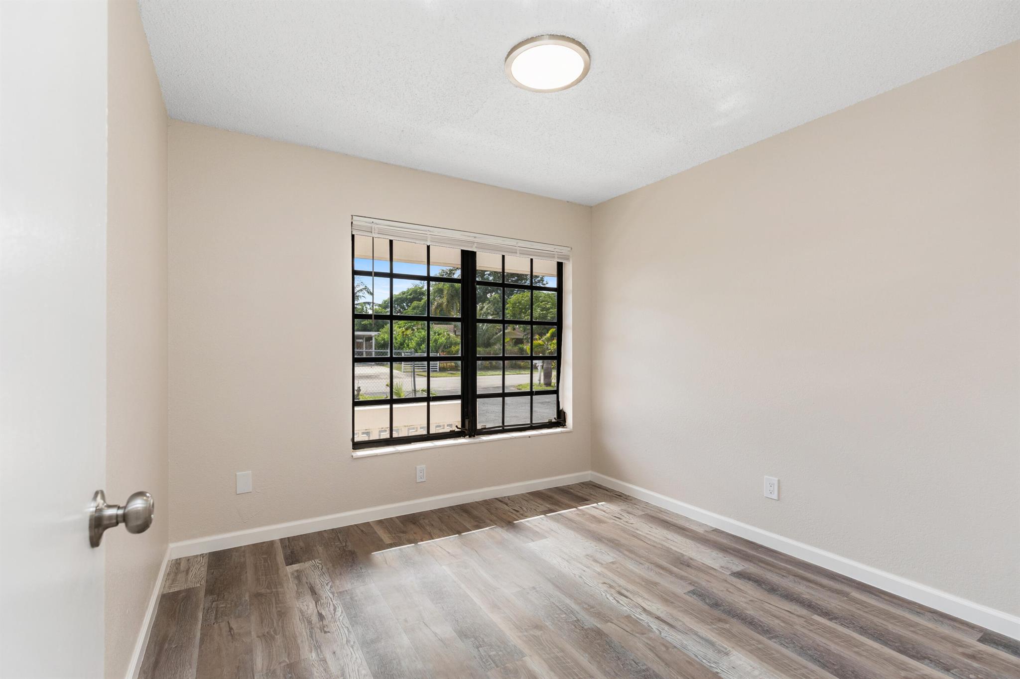 Westwood Park, Sec 3 58-3 - Residential Lease