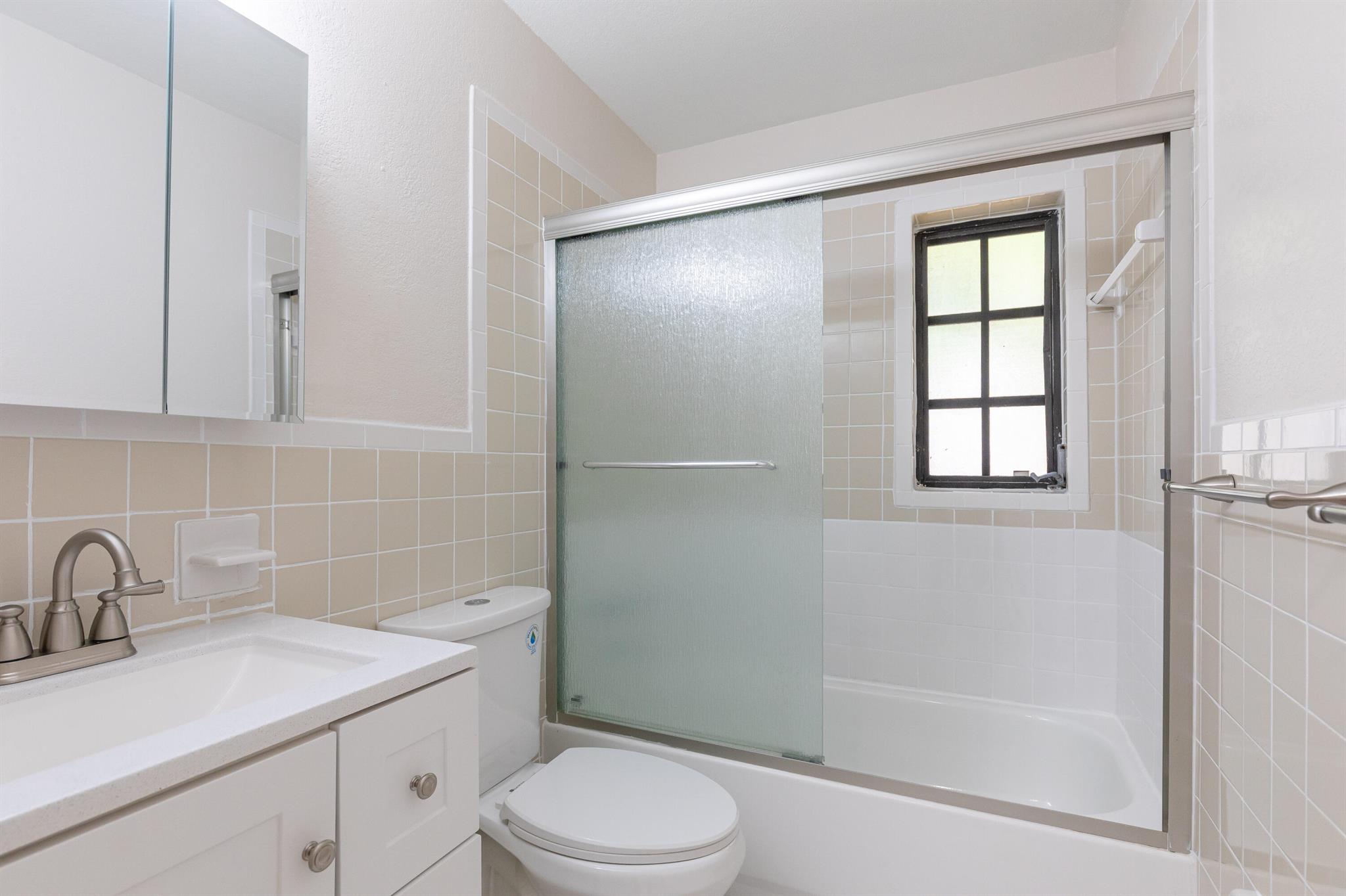 Westwood Park, Sec 3 58-3 - Residential Lease