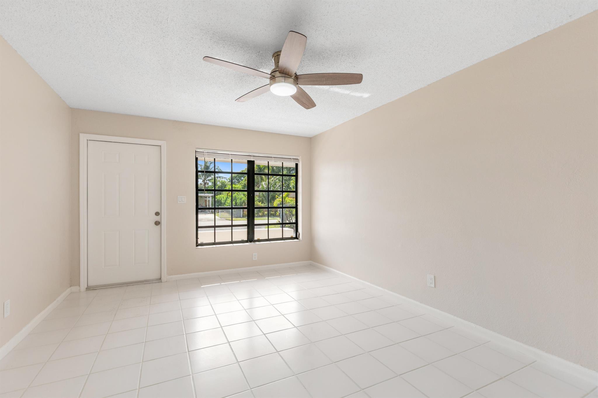 Westwood Park, Sec 3 58-3 - Residential Lease