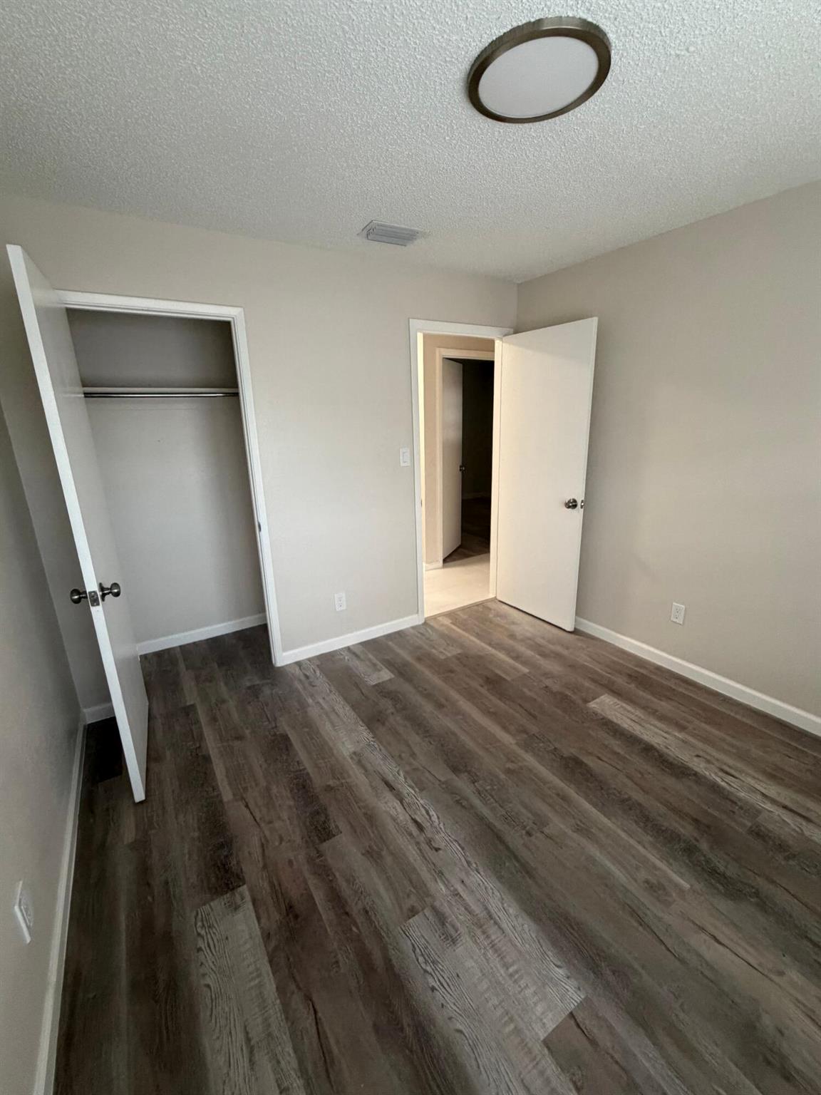 Westwood Park, Sec 3 58-3 - Residential Lease