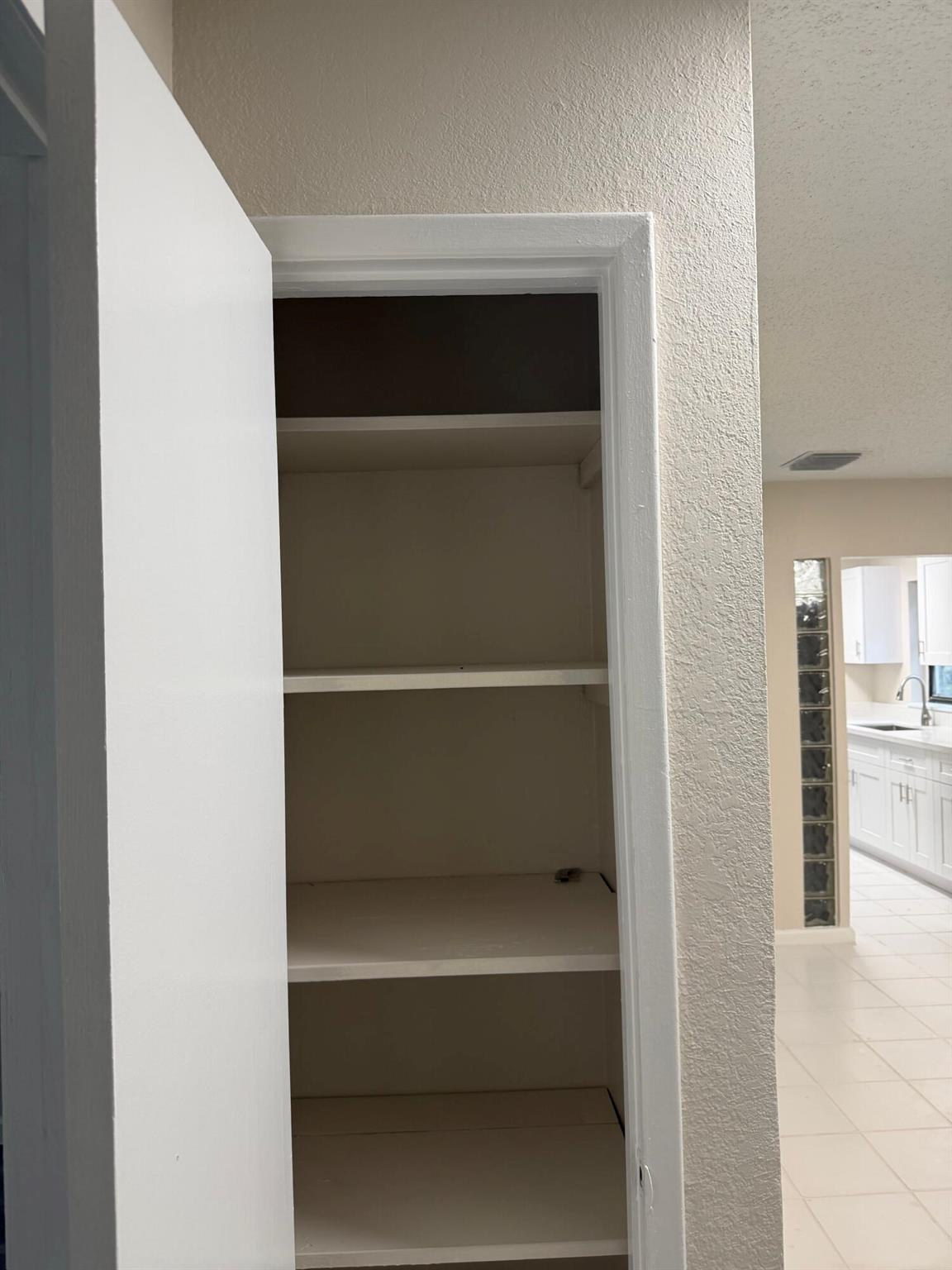 Westwood Park, Sec 3 58-3 - Residential Lease