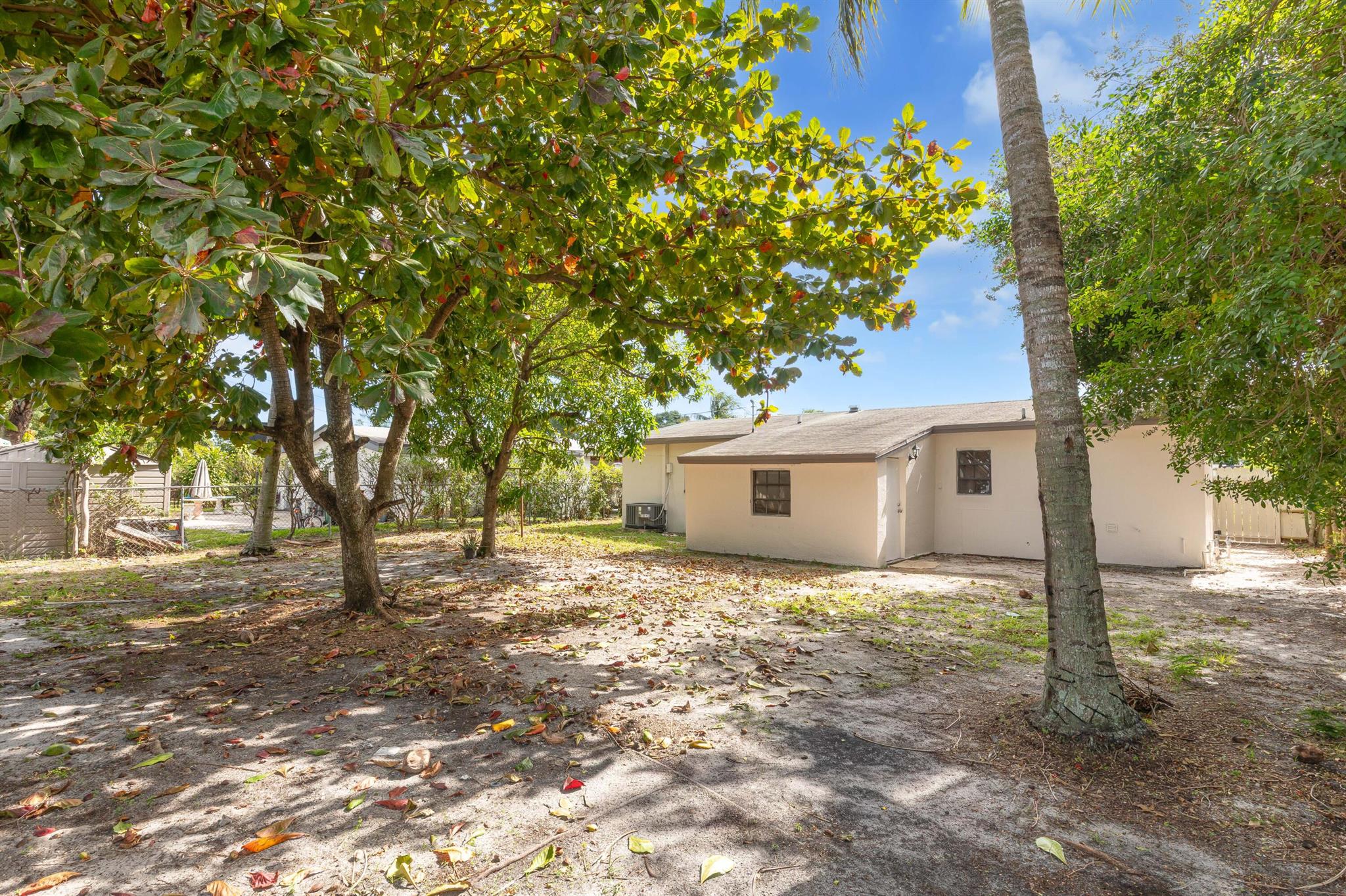 Westwood Park, Sec 3 58-3 - Residential Lease