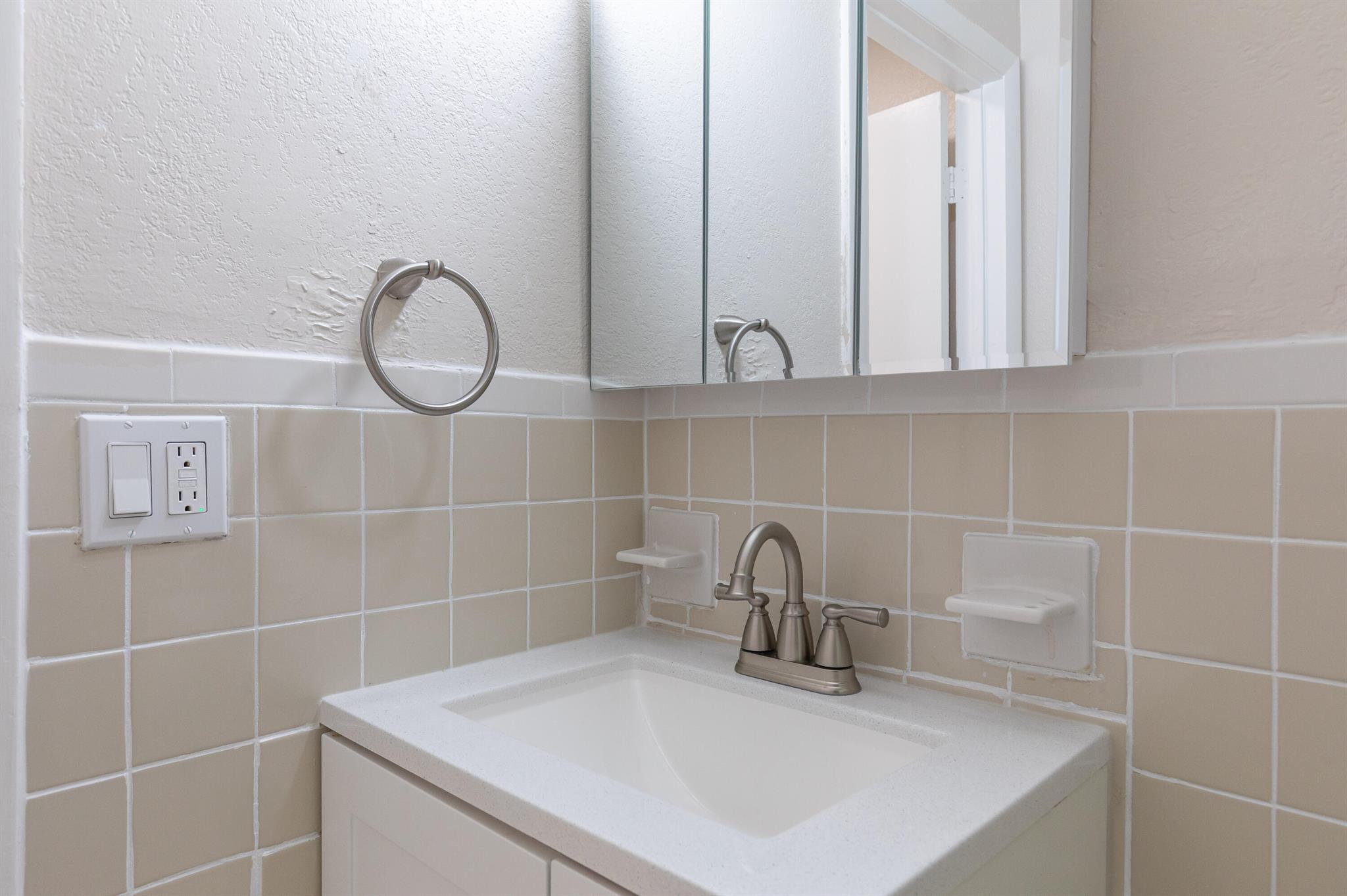 Westwood Park, Sec 3 58-3 - Residential Lease