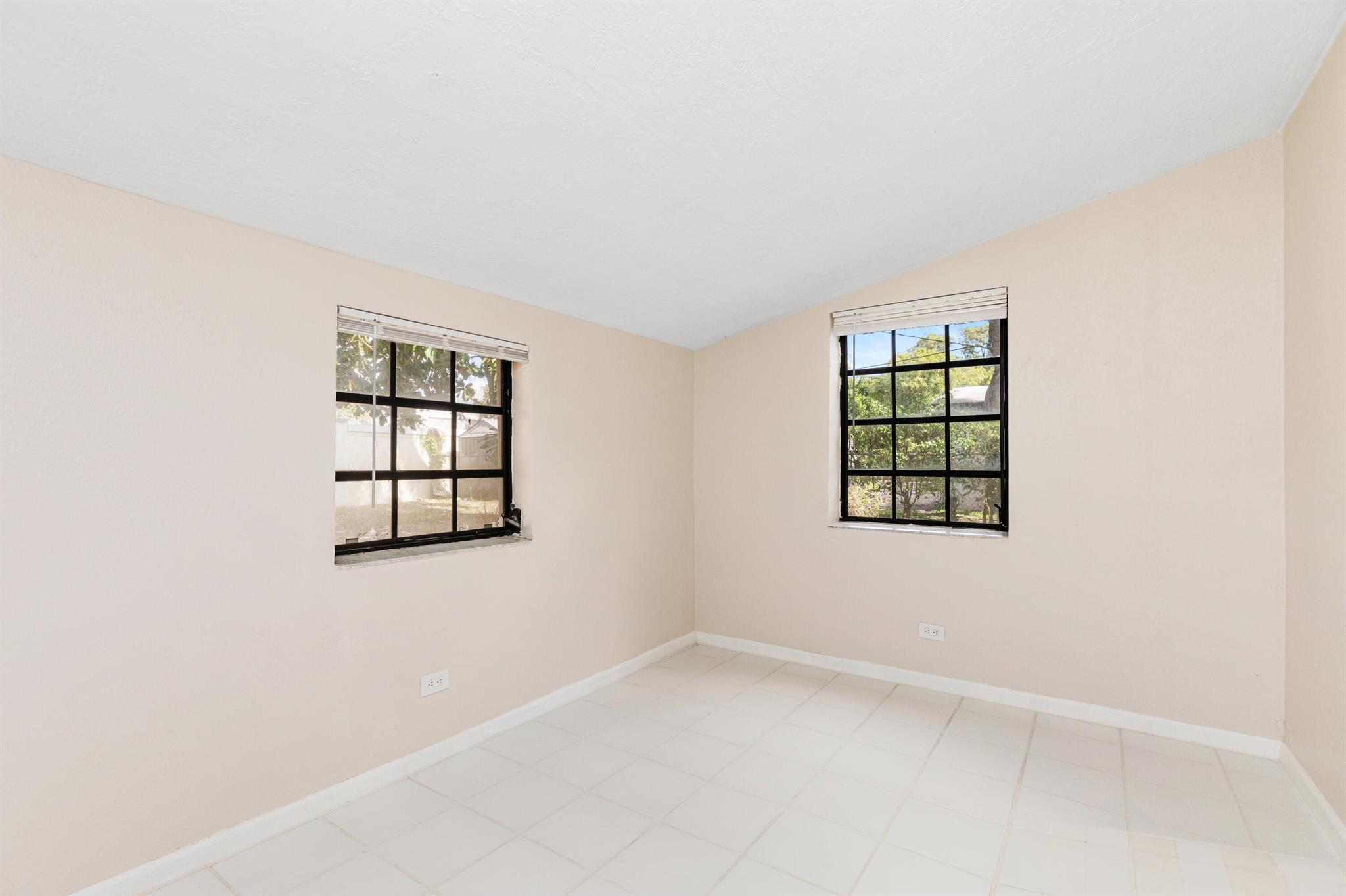 Westwood Park, Sec 3 58-3 - Residential Lease