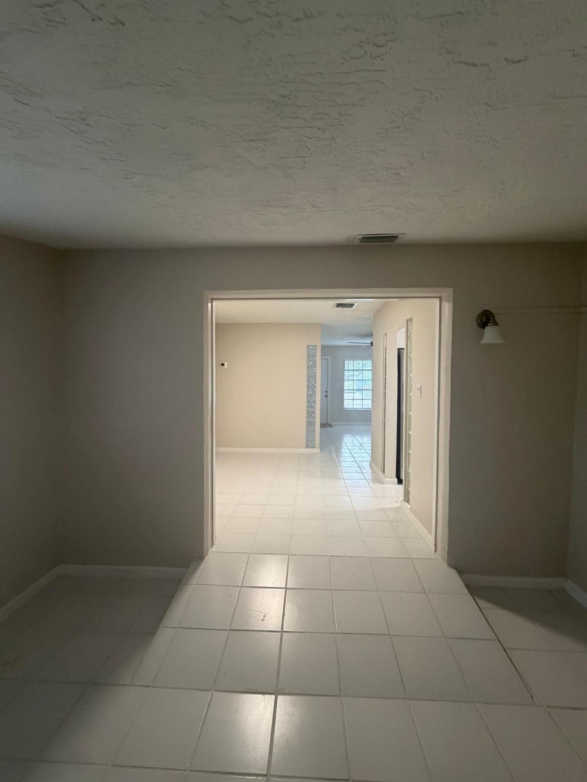 Westwood Park, Sec 3 58-3 - Residential Lease