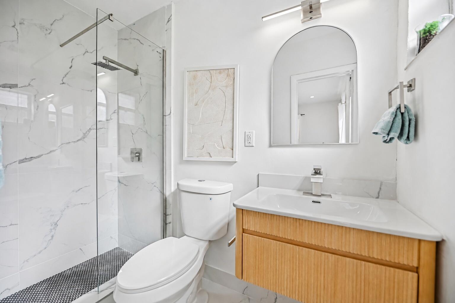 285 NE 165TH Street