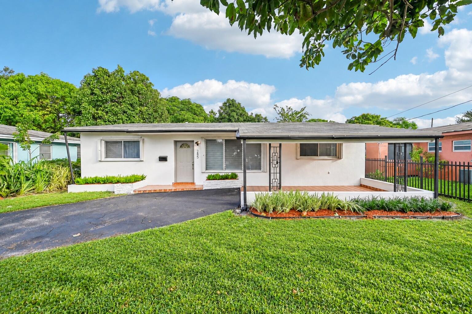 285 NE 165TH Street