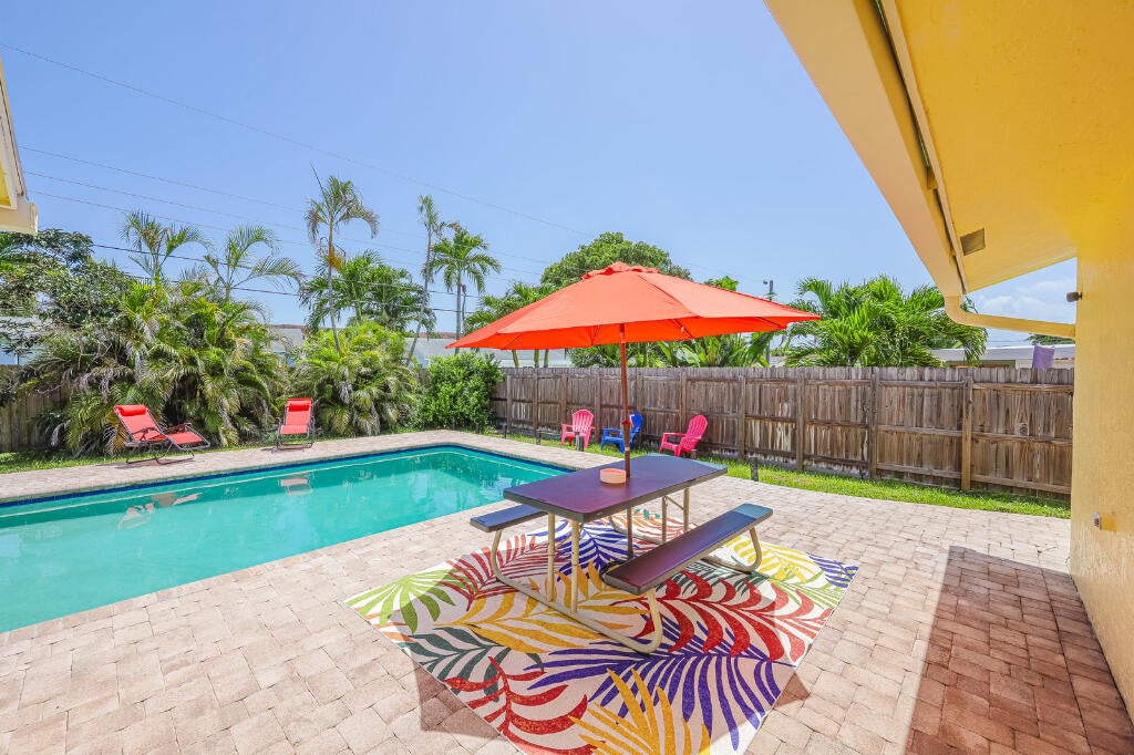 384 NW 23rd Street, Boca Raton FL 33431