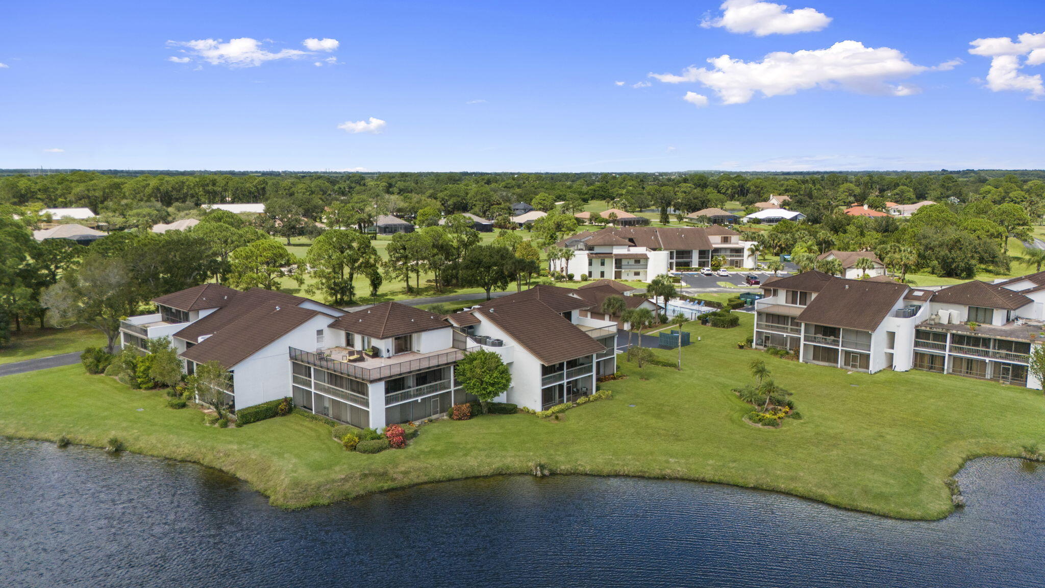 3200 Twin Lakes Terrace 105