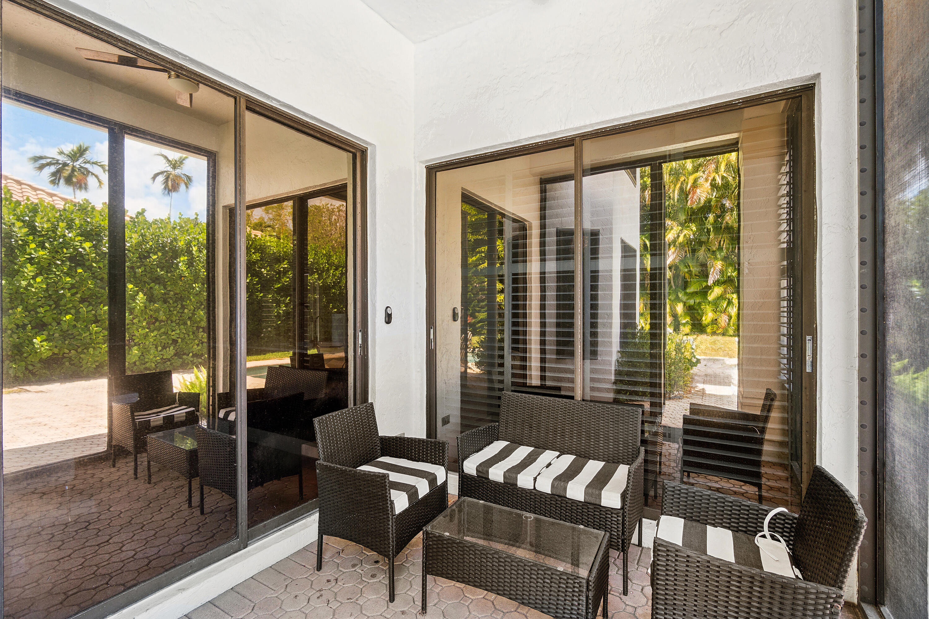 OAK RUN - Residential Lease