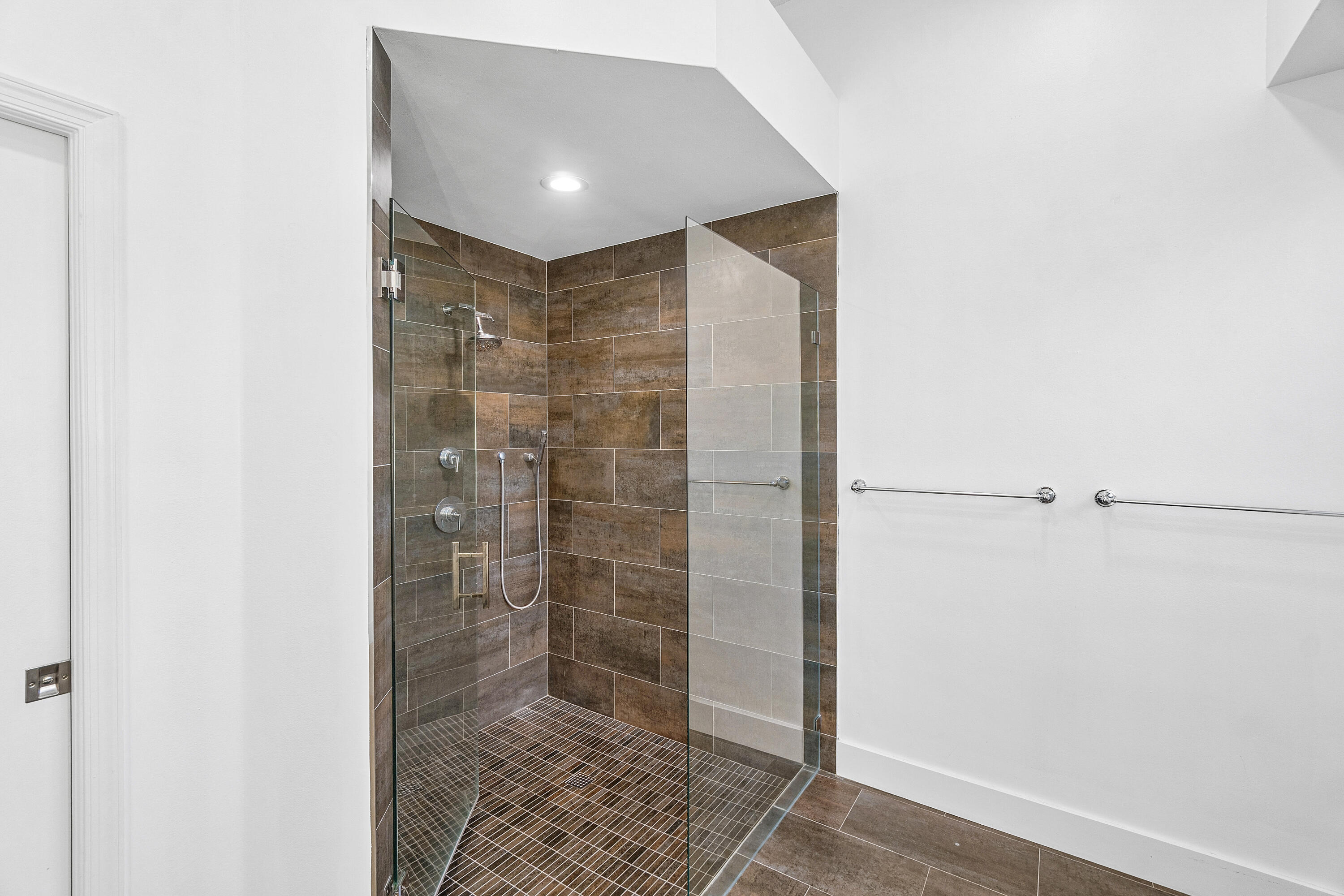 OAK RUN - Residential Lease