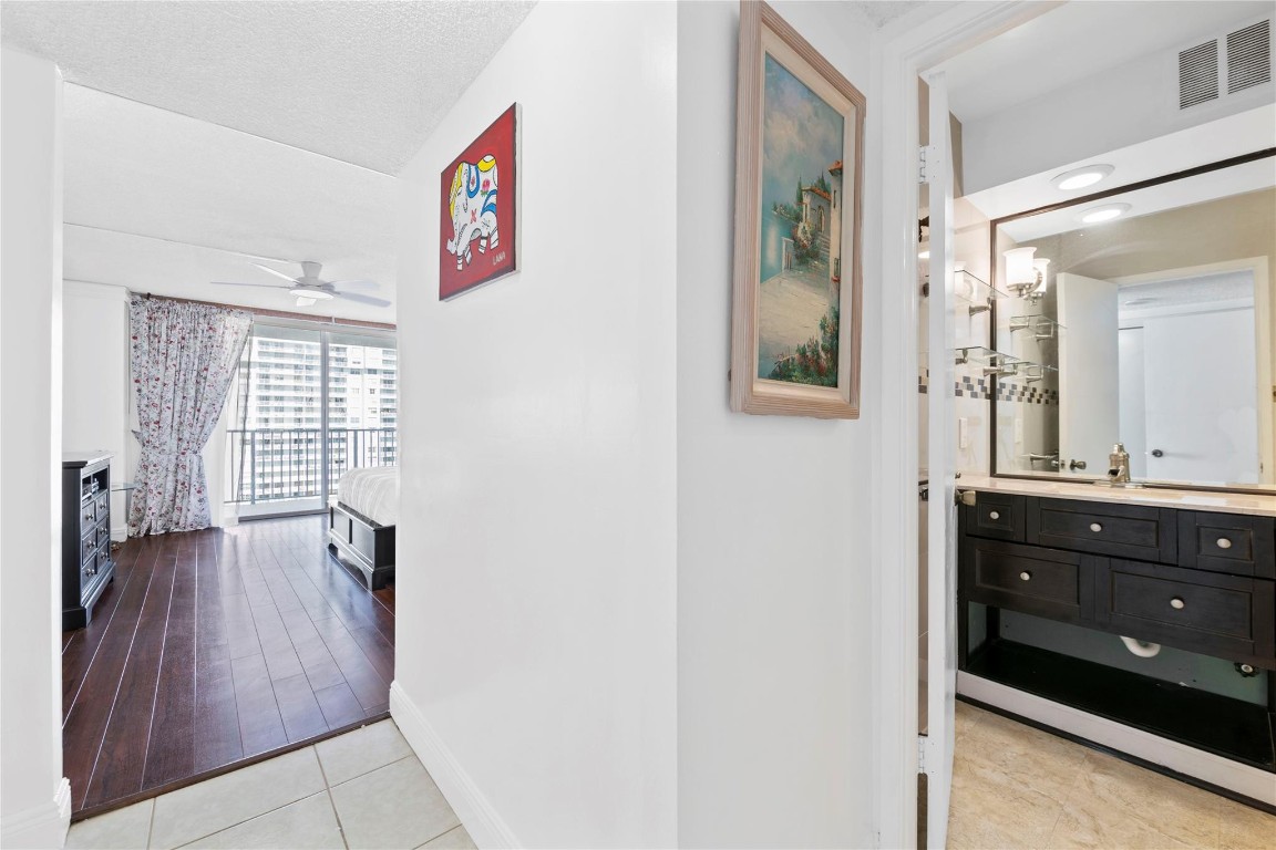 ADMIRALS PORT CONDO - Residential