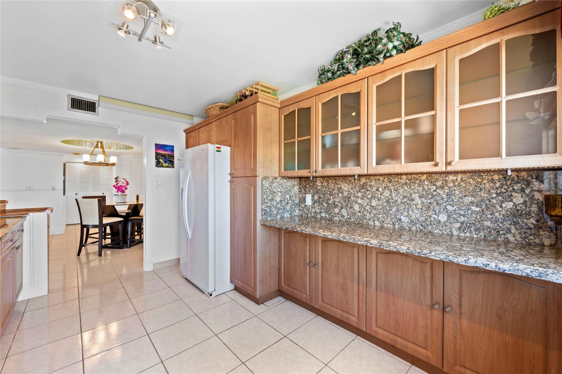 ADMIRALS PORT CONDO - Residential