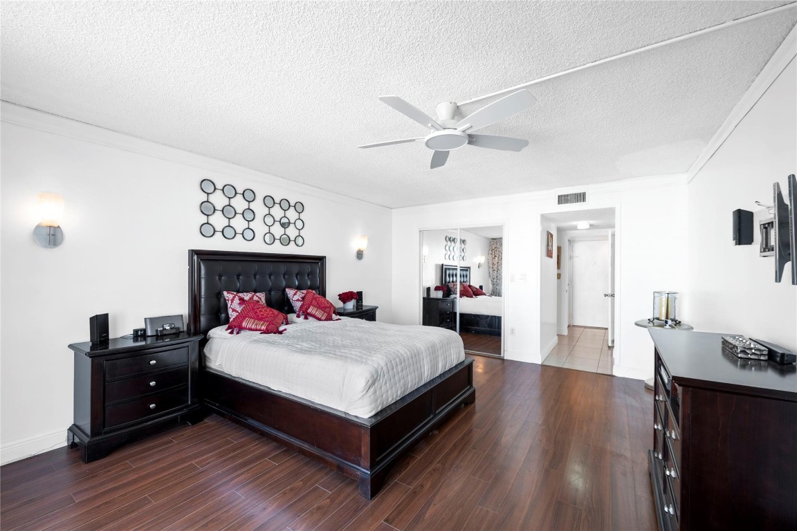 ADMIRALS PORT CONDO - Residential