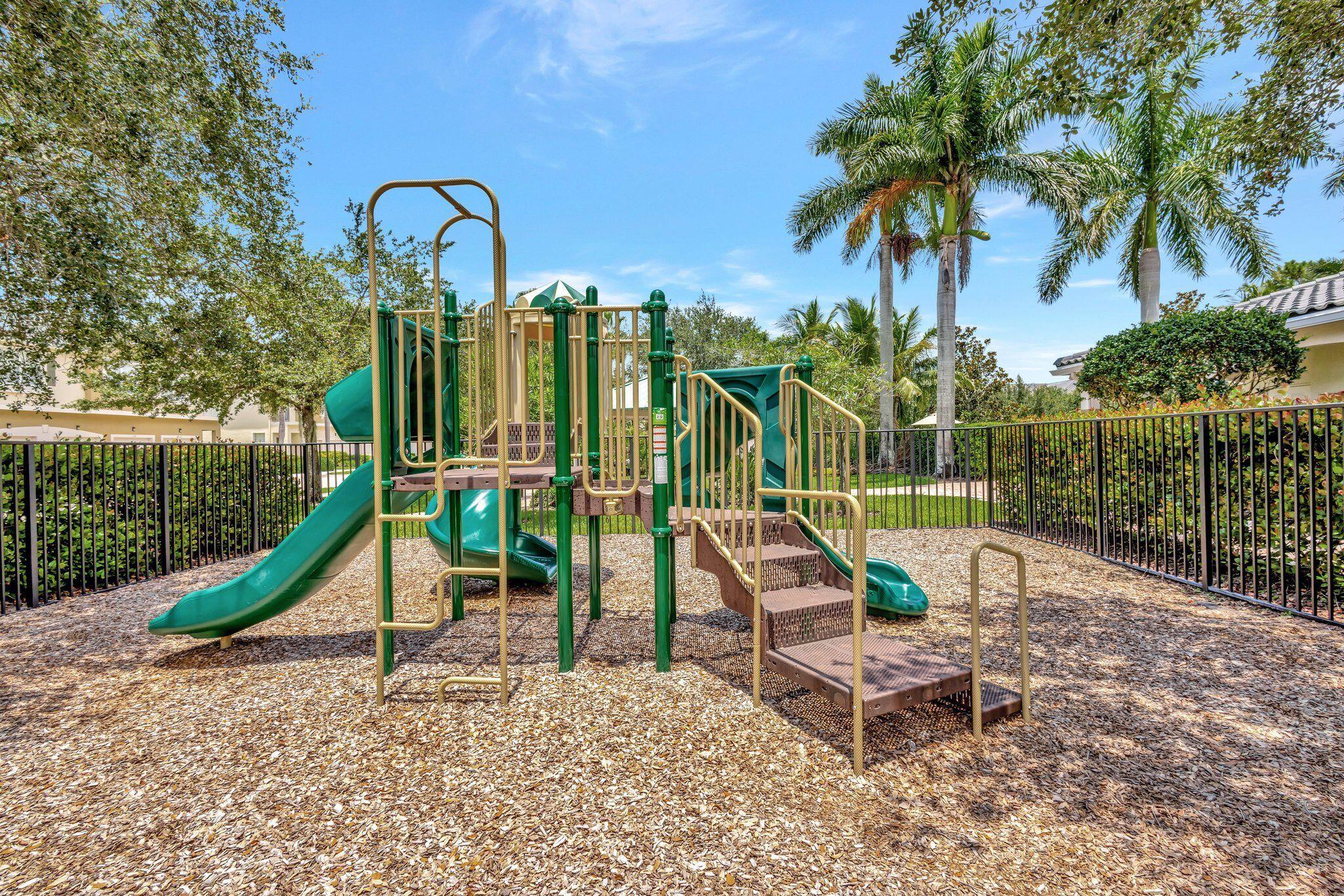 LEXINGTON LAKES - Residential Lease