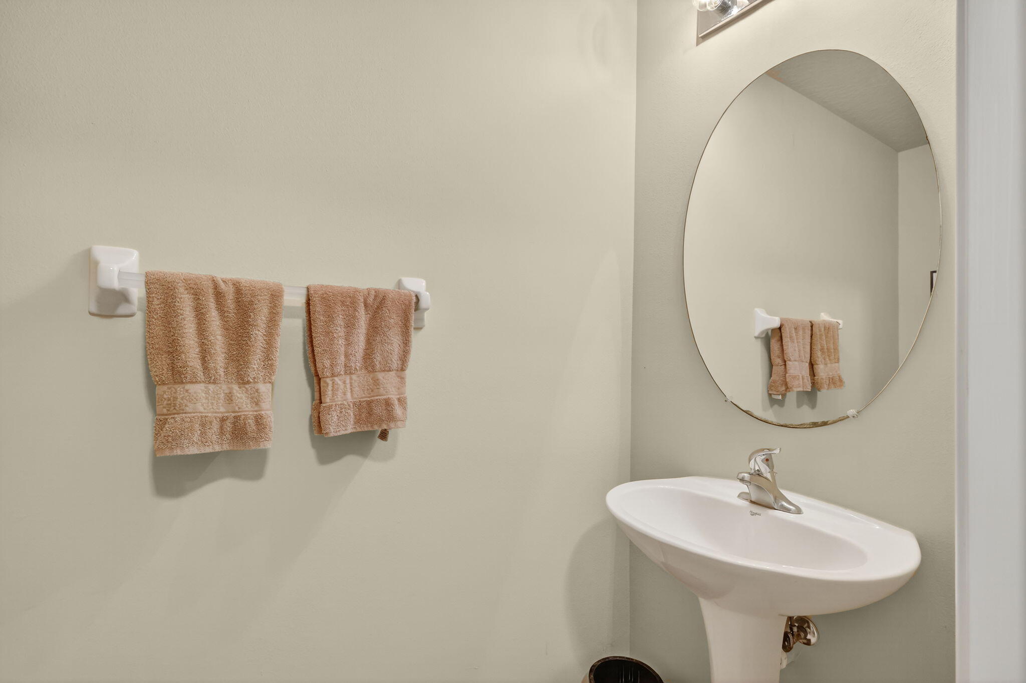 LEXINGTON LAKES - Residential Lease