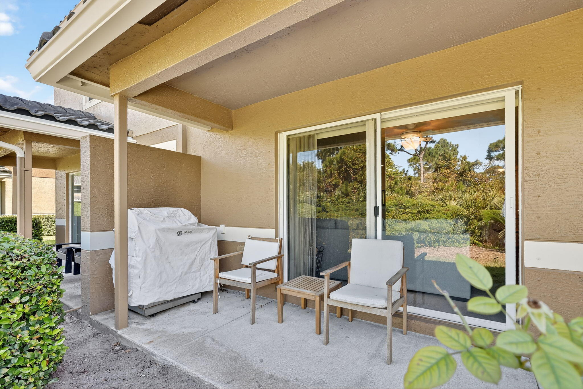 LEXINGTON LAKES - Residential Lease